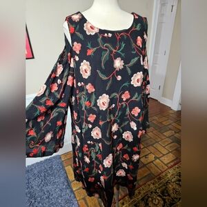 Lux II Cold Shoulder Floral Embroidery Dress Size 20W